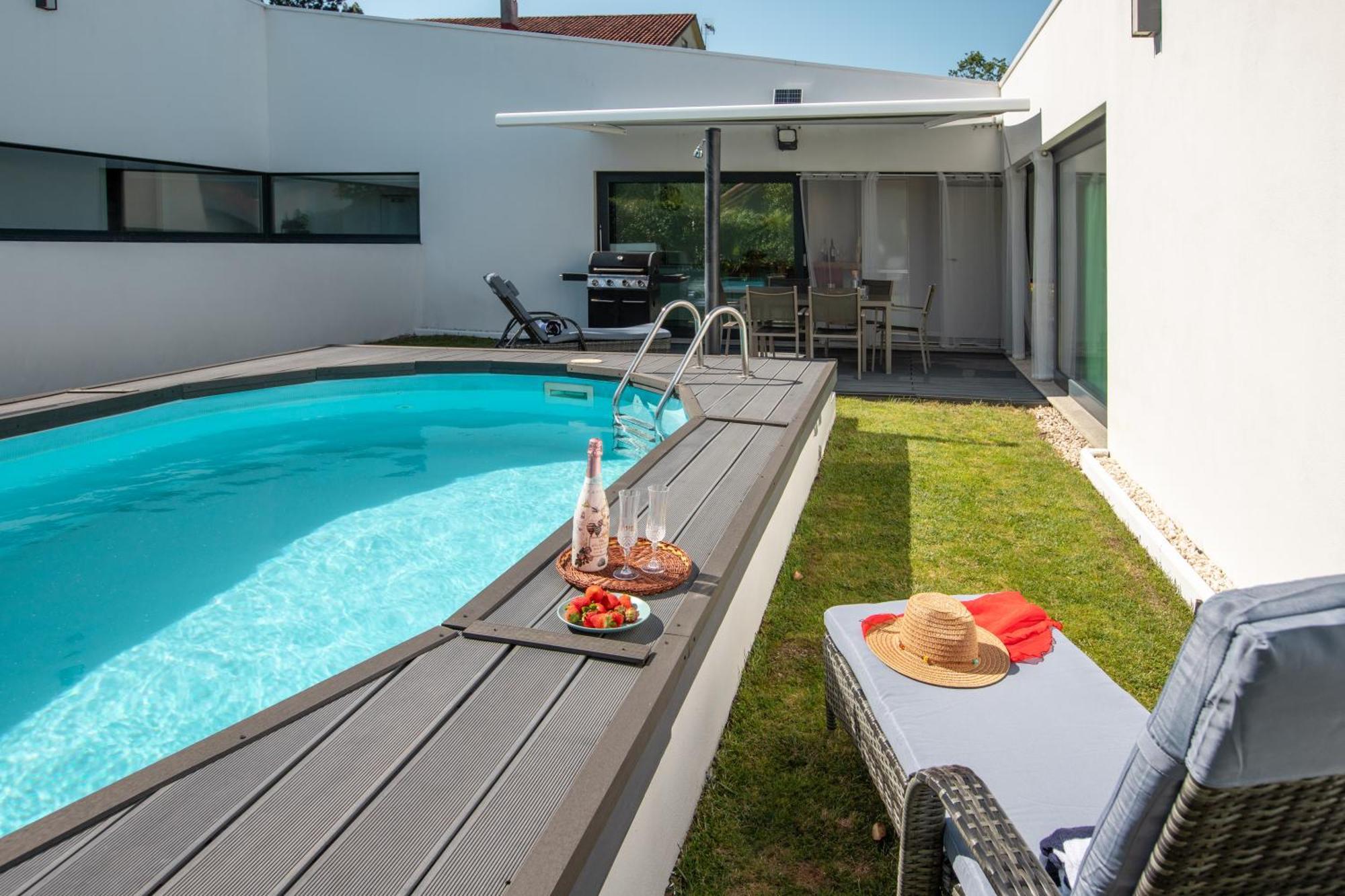 Villa Con Piscina Y Jardin, Santiago De Compostela Teo 外观 照片